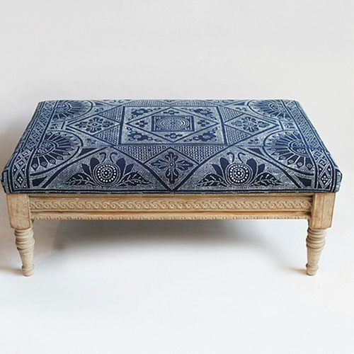 Hotel Room Pouf & Ottoman